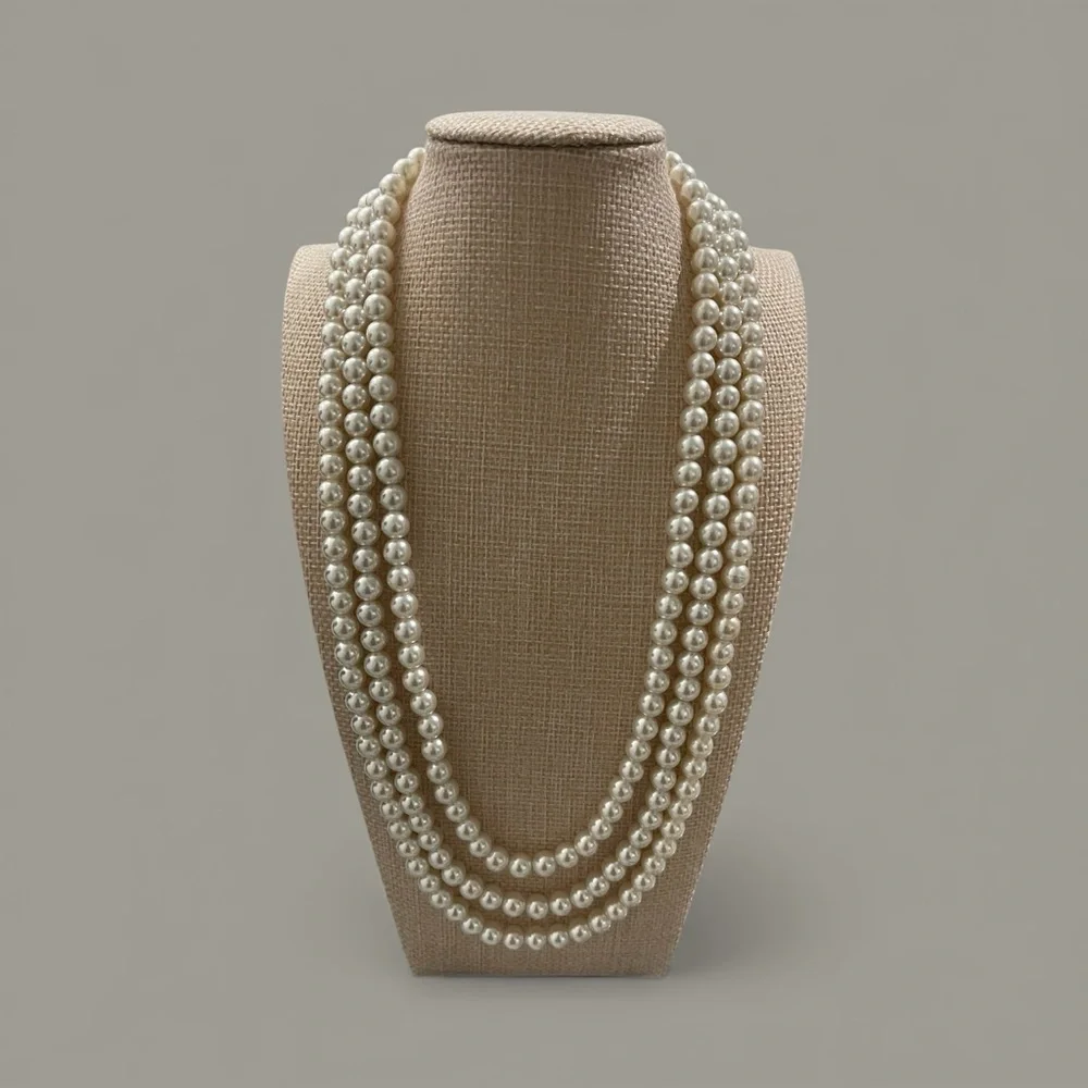 Elegant Pearl Necklace